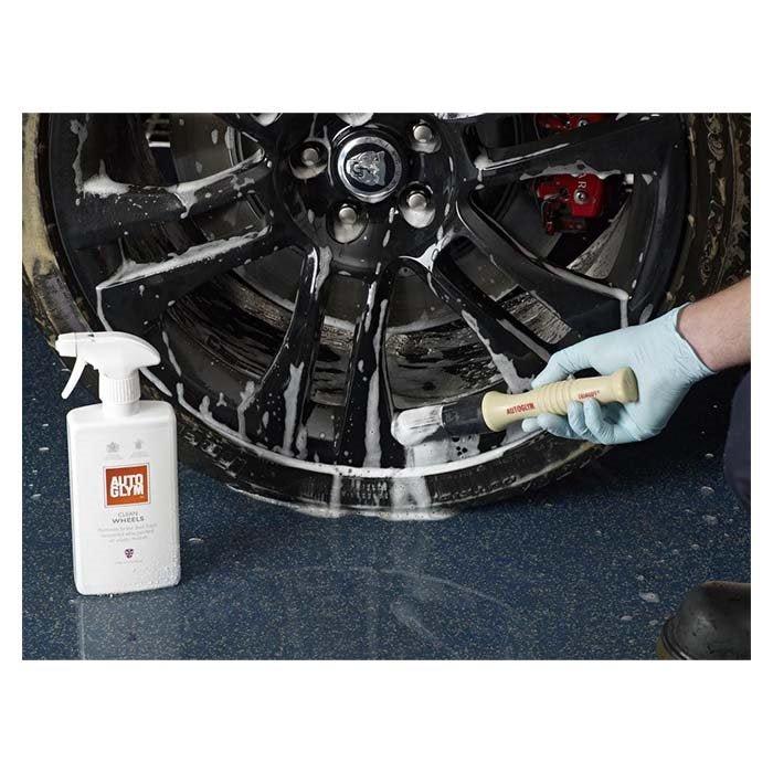 Flaska med Autoglym Clean Wheels